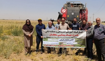 برگزاری کارگاه آموزشی ترویجی و مسئله یابی طرح جهاد میدانی محققان با موضوع " اندازه‌گیری ضایعات کمباین در شهرستان بهار"
