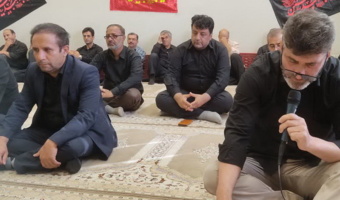 برگزاری مراسم سوگواره “ احلی من العسل” همراه با قرائت زیارت عاشورا و مدیحه‌سرایی