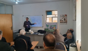 برگزاری برنامه یاوران تولید با موضوع تغذیه و آفات انگور در شهرستان ملایر
