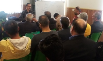 برگزاری دوره آموزشی و ترویجی در قالب طرح یاوران تولید با موضوع مبارزه با آفات غلات در شهرستان ملایر
