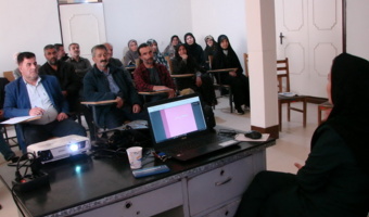 برگزاری کلاس آموزشی و ترویجی با موضوع " تولید انواع کمپوست " در شهرستان ملایر