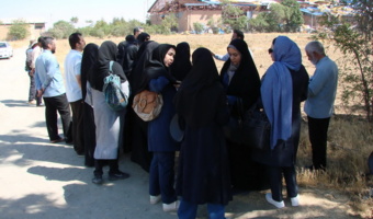 برگزاری دوره آموزش عملی برای کشاورزان و انتقال تجربیات کاشت زعفران در ایستگاه تحقیقاتی اکباتان