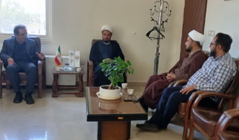 دیدار مسئول زکات شهرستان همدان با رئیس مرکز تحقیقات و آموزش کشاورزی و منابع طبیعی استان همدان