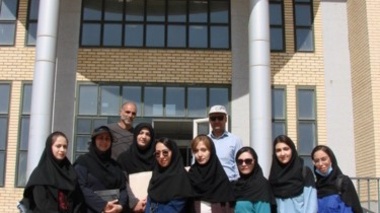 بازدید علمی دانشجویان کشاورزی بوعلی سینا از مزارع تحقیقاتی همدان/ آموزش عملی اصول زراعت ذرت، سورگوم و سیب‌زمینی