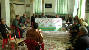 برگزاری دوره آموزشی–ترویجی با موضوع" کنترل پوسیدگی و آفات ریشه یونجه" در شهرستان تویسرکان