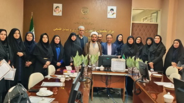 برگزاری نشست عفاف و حجاب و تجلیل از بانوان به مناسبت میلاد حضرت فاطمه زهرا (سلام‌الله‌علیها)