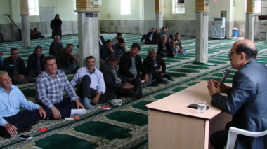 برگزاری دوره آموزشی با موضوع " تغذیه غلات " در شهرستان تویسرکان