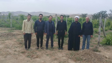 بازدید میدانی رئیس مرکز و نماینده ولی‌فقیه از ایستگاه تحقیقات انگور ملایر